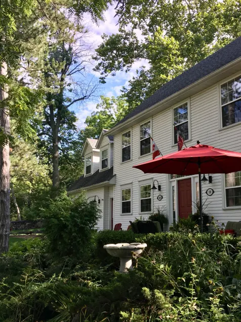 Darlington House Bed and Breakfast - Image 1