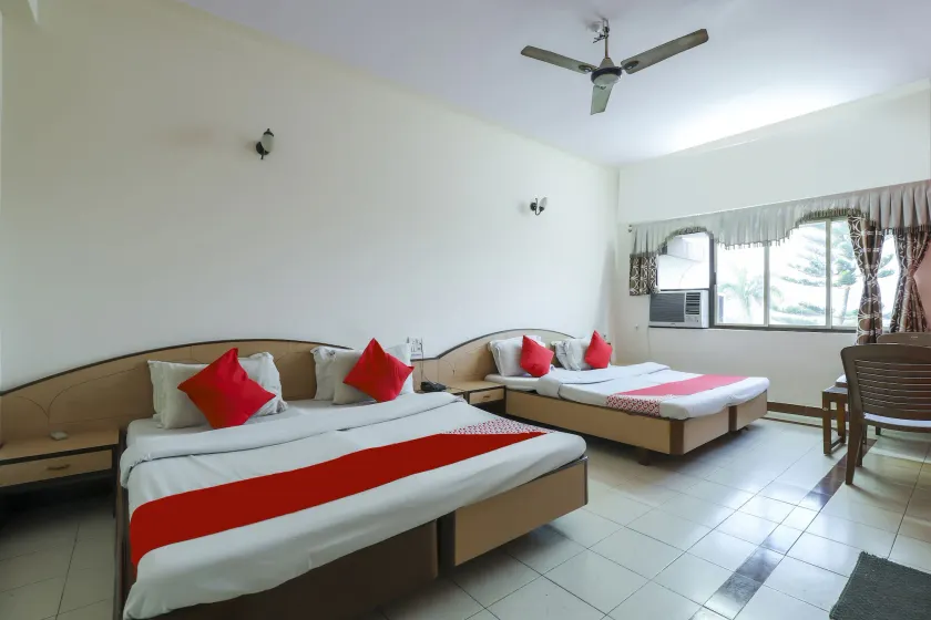 OYO 62100 Hotel Hill Top - Image 1
