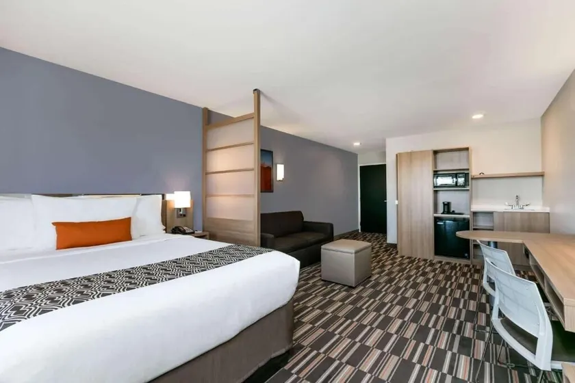 Permian Studio Apartments - Image 1