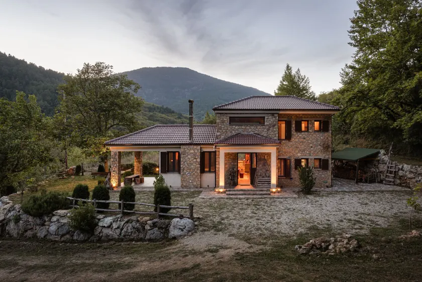Hidden Stone Chalet - Image 1