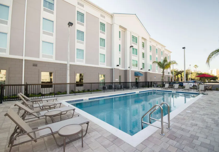 Hampton Inn & Suites Orlando At SeaWorld - Image 1