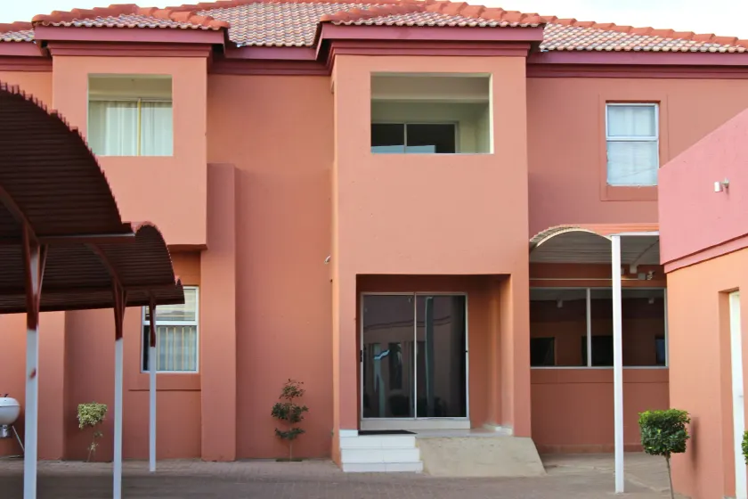 Mogwase Bed and Breakfast - Image 1