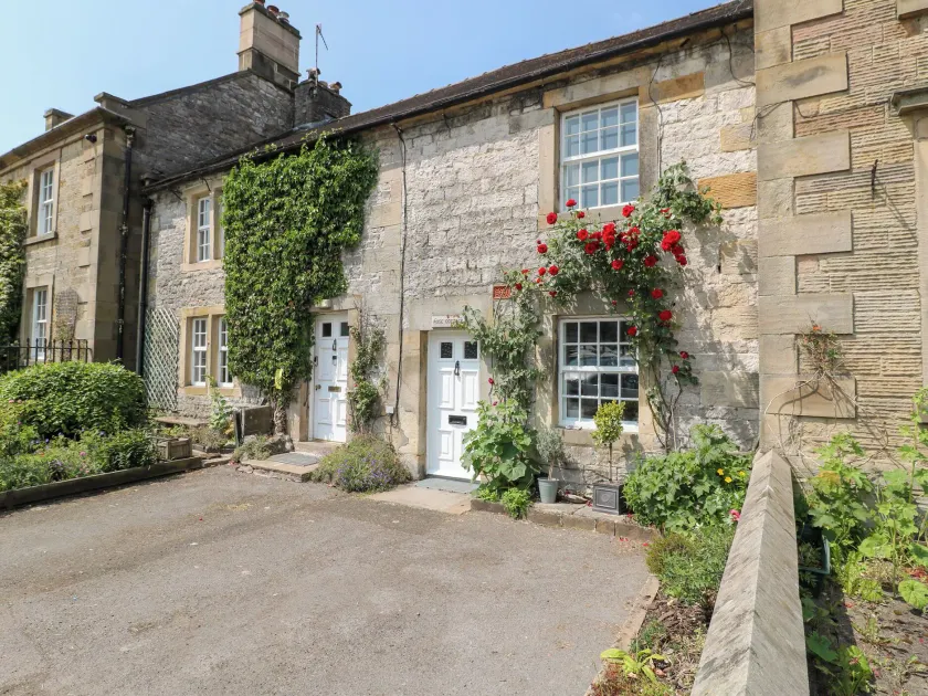 Rose Cottage - Image 1