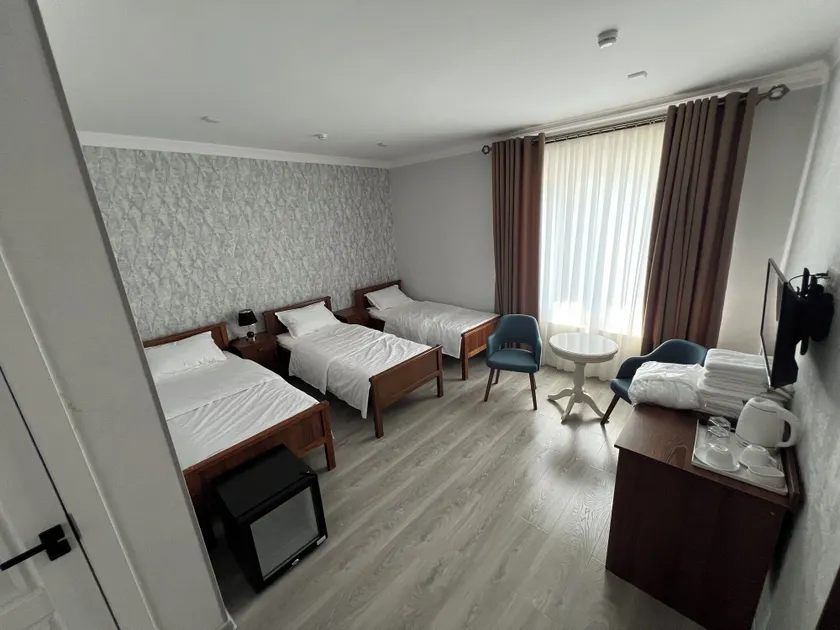 DSF GARDEN HOTEL - Image 1