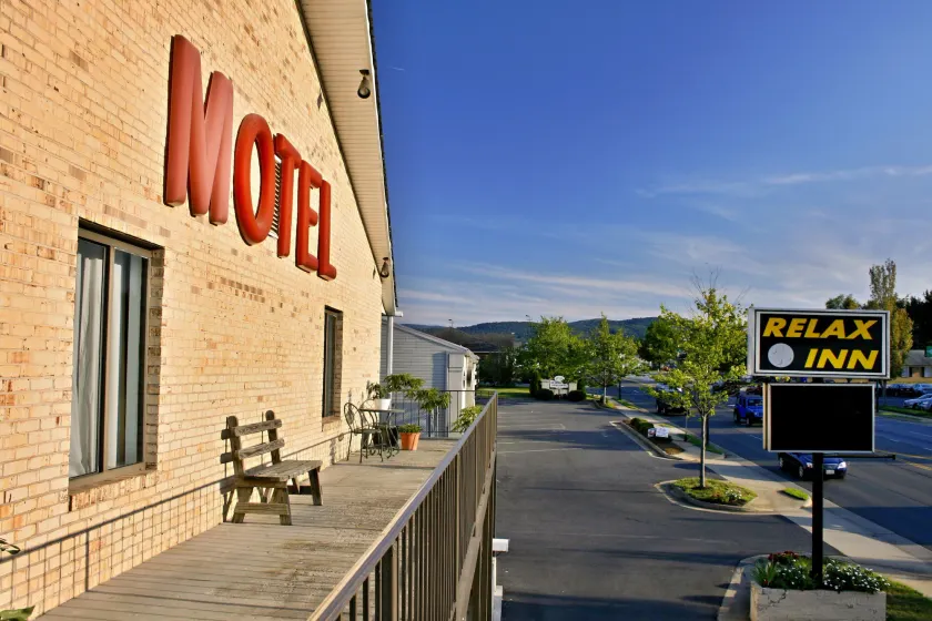 Relax Inn Front Royal - Image 1