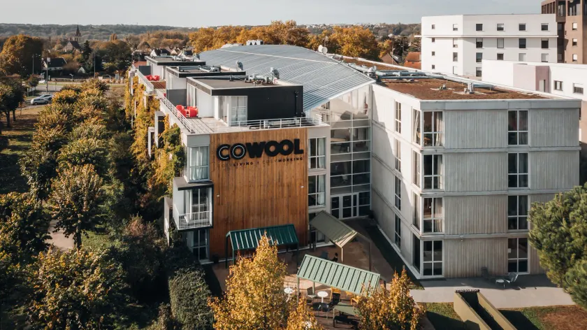 COWOOL Cergy - Image 1