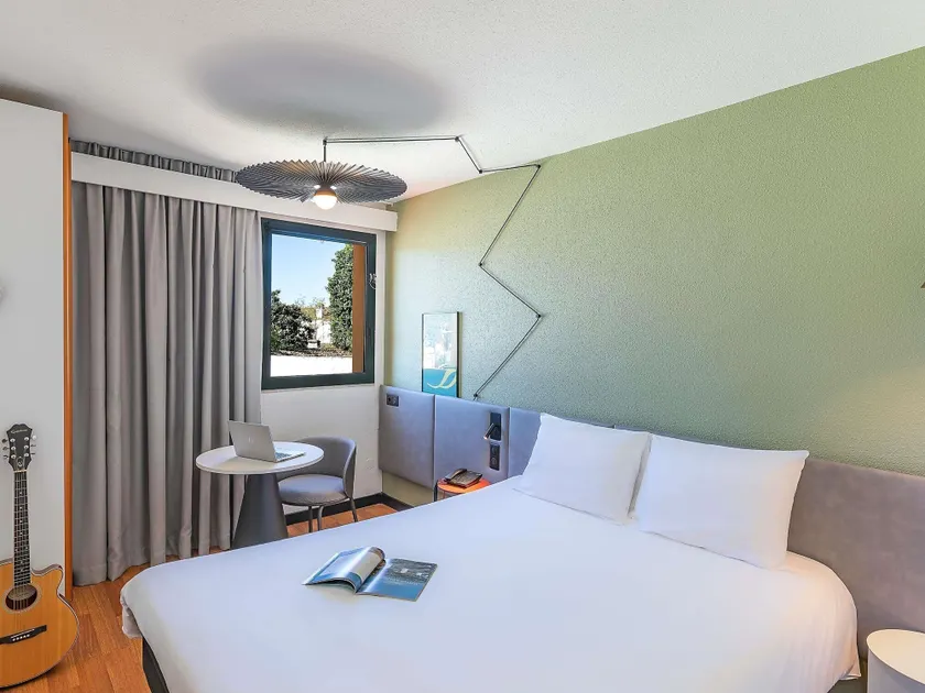 Hotel ibis Evora - Image 1
