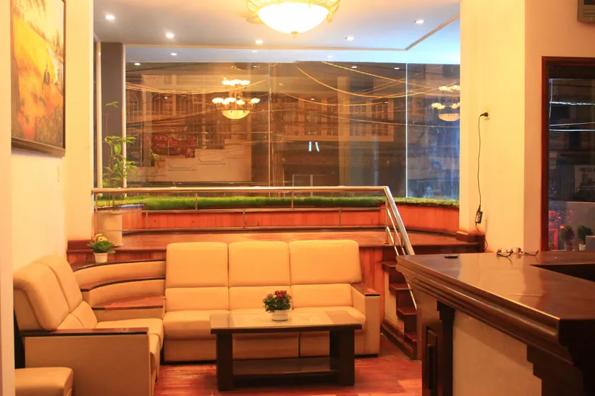 DaLat Sky Hostel - Lobby sitting area