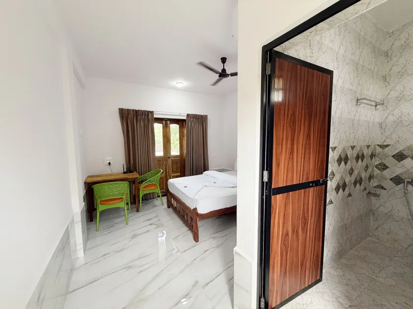 Hunter Beach Resort - Image 1