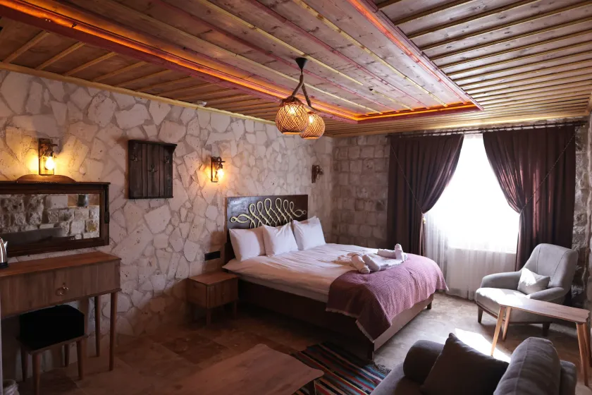 Stone Owl Otel & Restaurant - Image 1