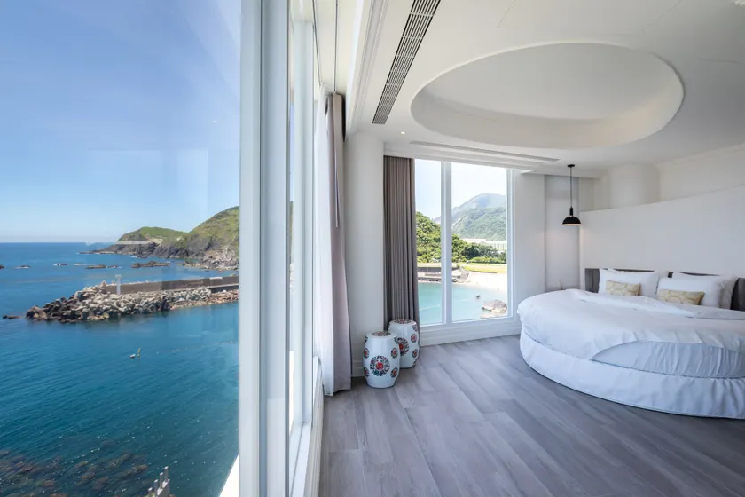 Brighthouse - Image 1