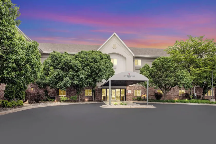 Candlewood Suites Appleton by IHG - Image 1