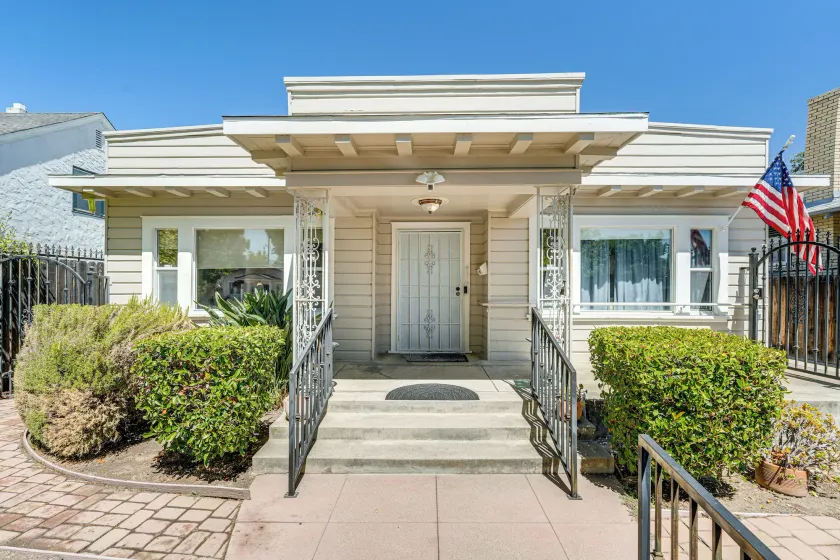 Miracle Mile Stay: Classic Stockton Home w/ Yard! - Image 1