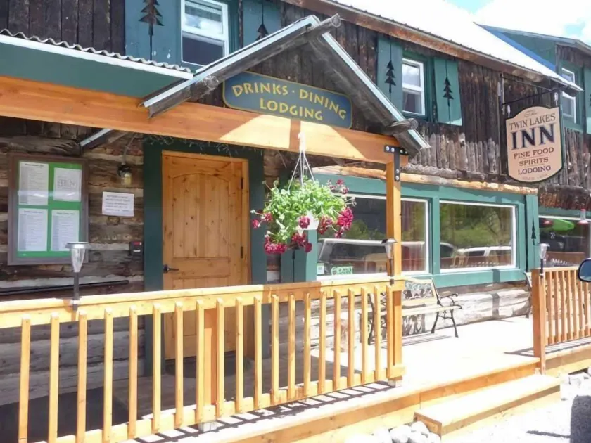 The Twin Lakes Inn - Image 1