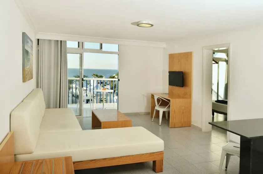 Ereza Apartamentos Los Hibiscos - Adults Only - Image 1