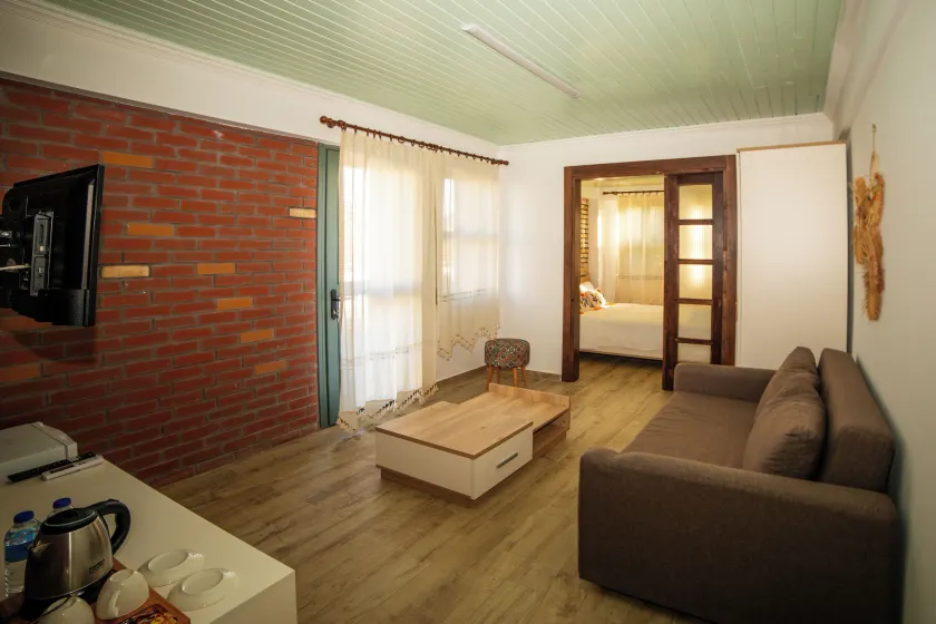 Paradise Imroz - Image 1