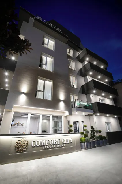 Comfort City Suites & Rooms - Image 1