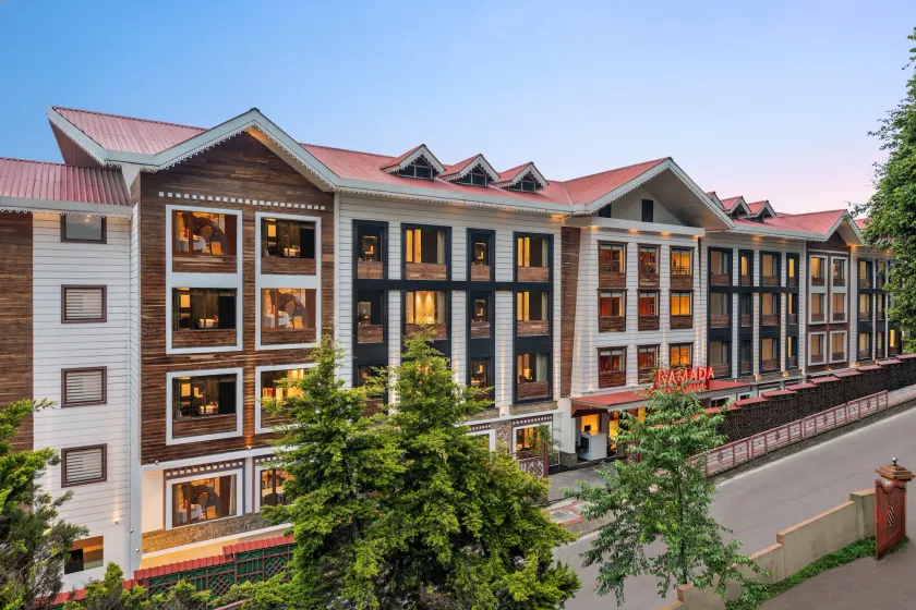 Ramada by Wyndham Gangtok Hotel & Casino Golden - Image 1