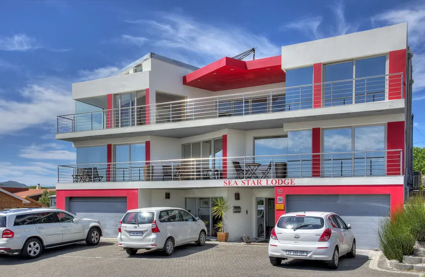 Sea Star Lodge - Image 1