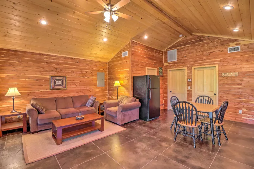 Heber Springs Cabin w/ Deck + River Views! - Image 1