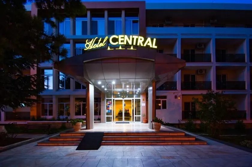 Hotel Central - Image 1
