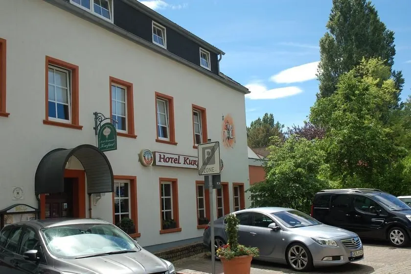 Hotel Kurfürst Garni - Image 1