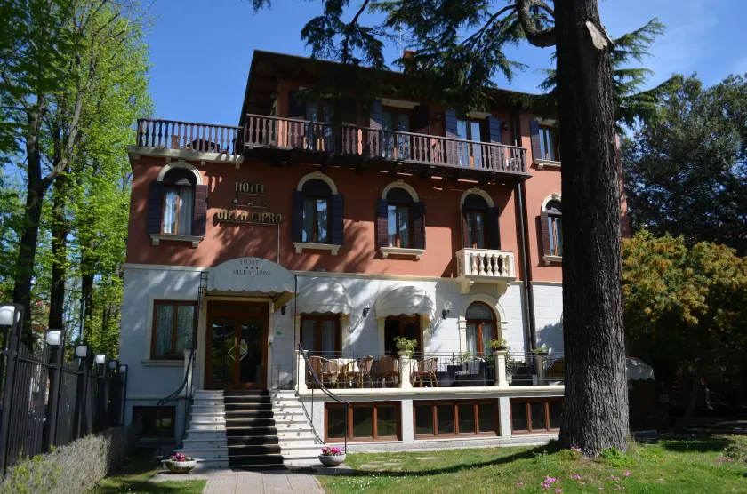 Hotel Villa Cipro - Image 1