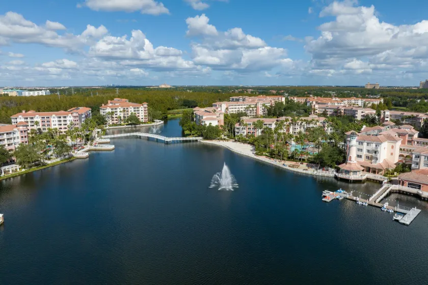 Marriott's Grande Vista - Image 1