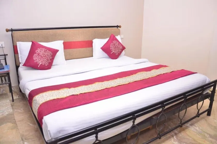Hotel Sheel Gopal Vision - Image 1
