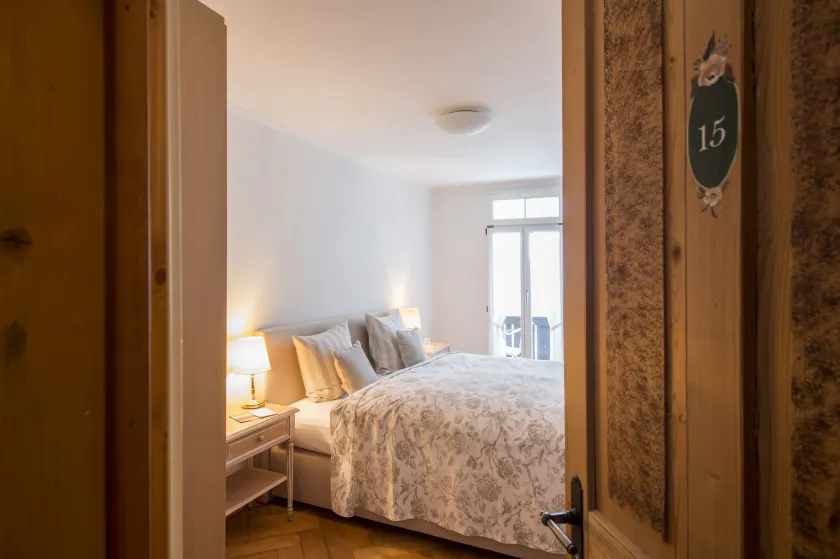 Hotel Hammer - Image 1