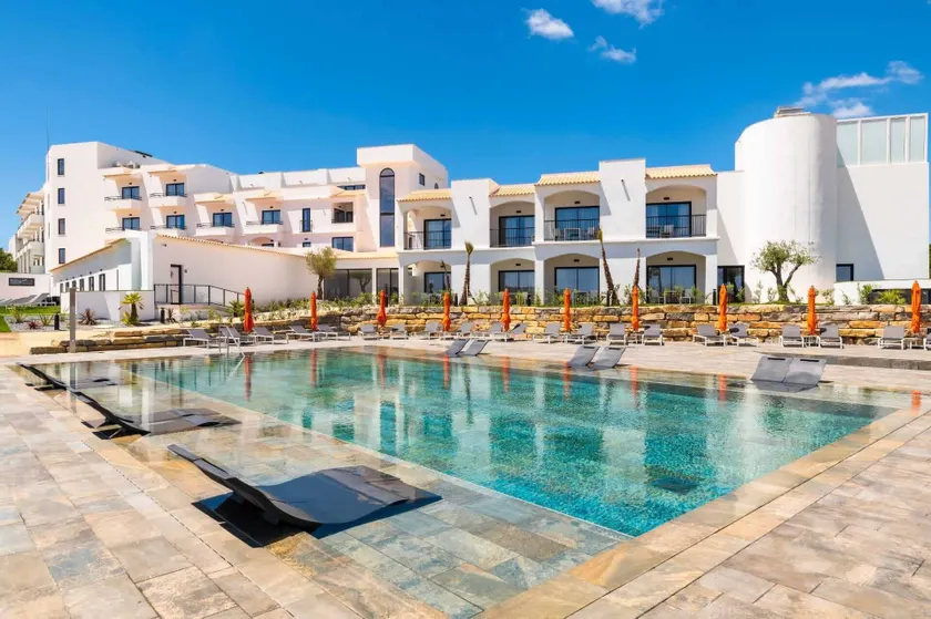 Regency Salgados Hotel & Spa - Image 1