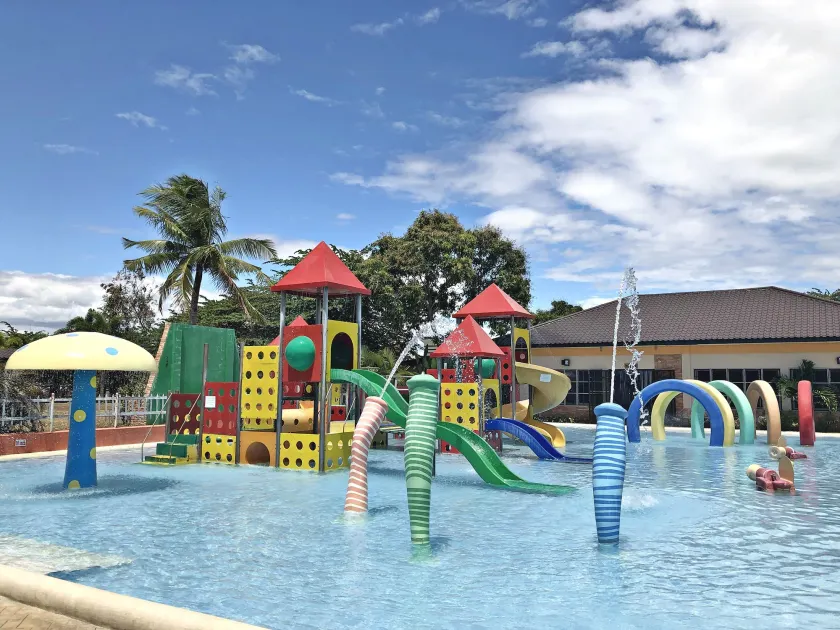 Sea Garden Resort Iloilo - Image 1