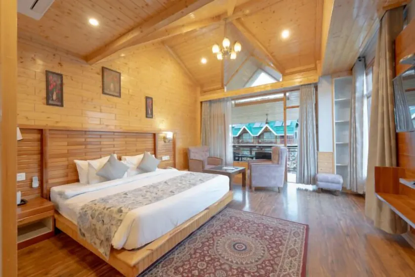 SNOW PEAK RETREAT & COTTAGES - MANALI (Centrally Heated) - Image 1