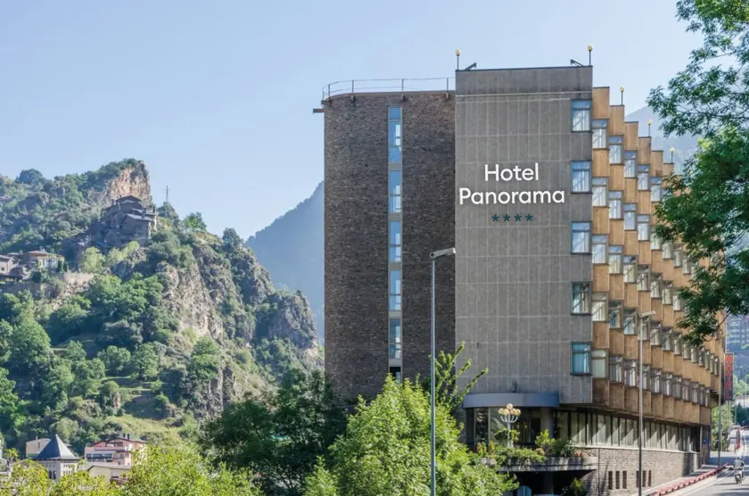 Hotel Panorama - Image 1