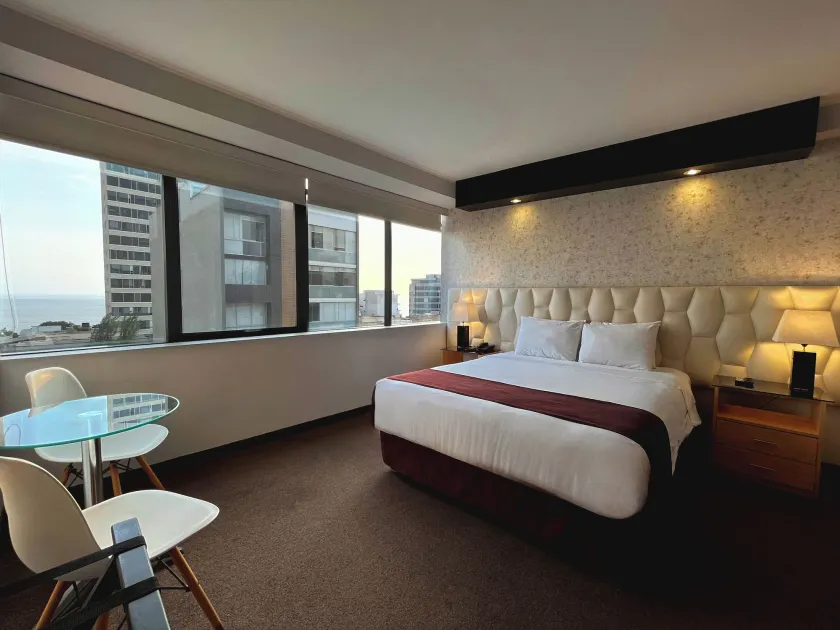 Hotel Ferré Miraflores - Image 1