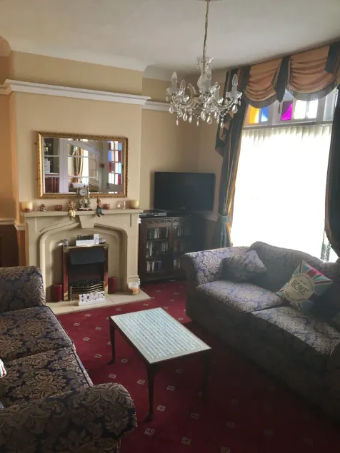 White Lodge Guest House - Image 1