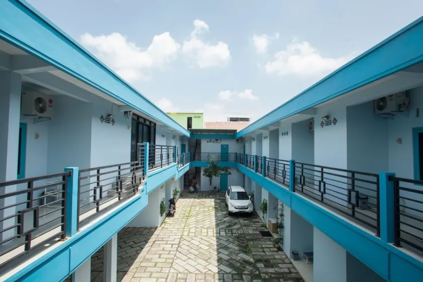 RedDoorz Syariah at Kartohardjo Madiun - Image 1