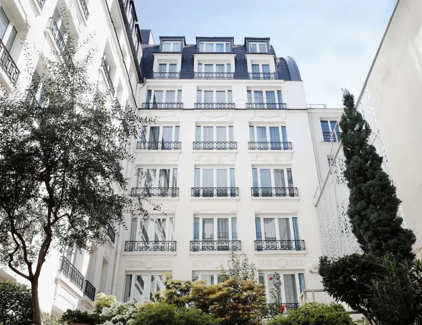 Rochester Champs Elysees - Image 1