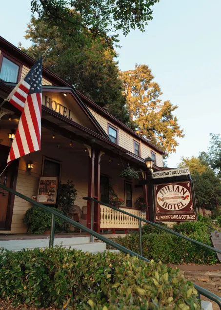 Julian Gold Rush Hotel - Image 1