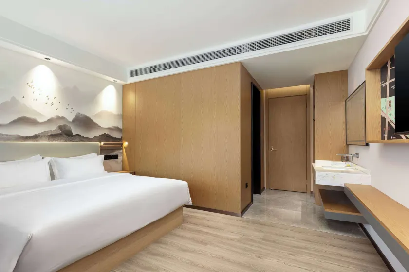 Ramada Encore By Wyndham Wuhan Station - Image 1