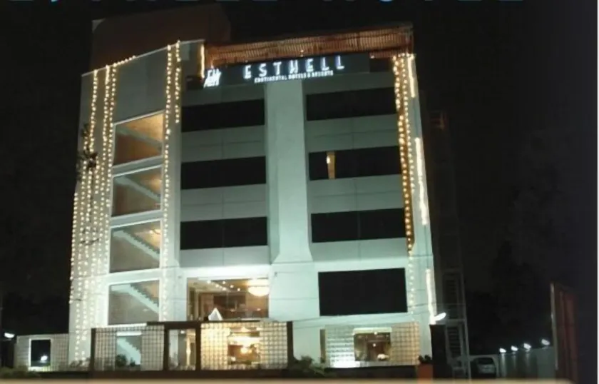 Esthell Hotel - Image 1