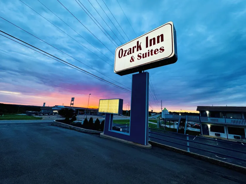Ozark Inn and Suites - Image 1