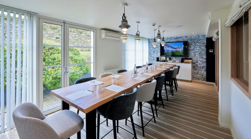Quality Hotel La Marebaudiere - Image 1