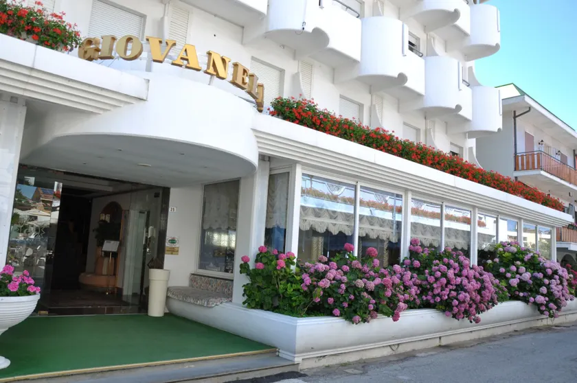 Hotel Giovanella - Image 1