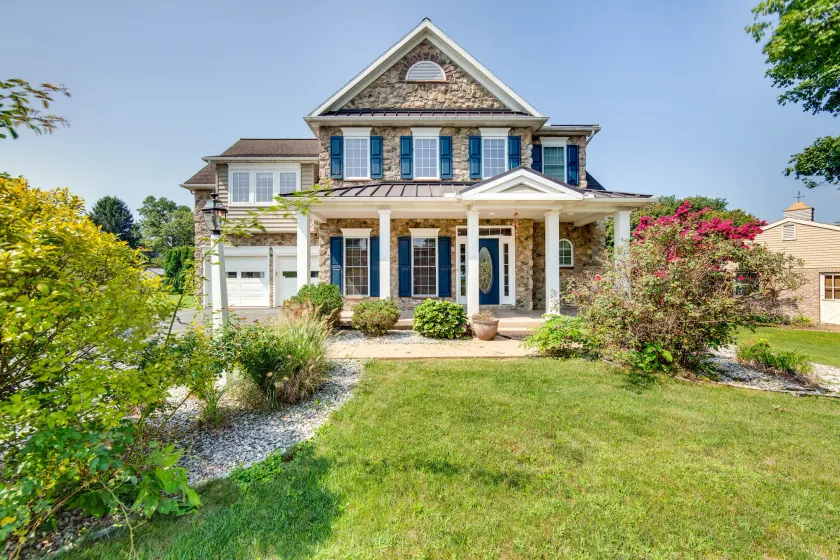 Charming Pennsylvania Retreat w/ Deck & Fireplace! - Image 1