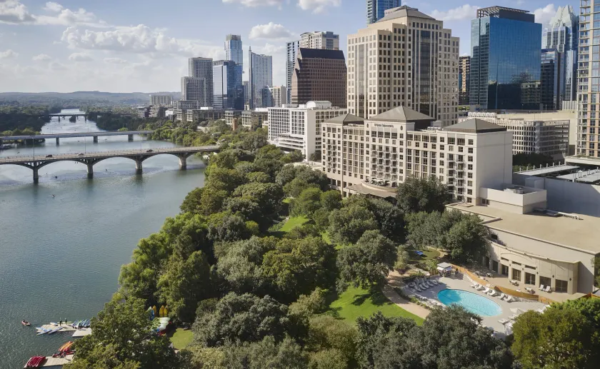 Four Seasons Hotel Austin - Image 1