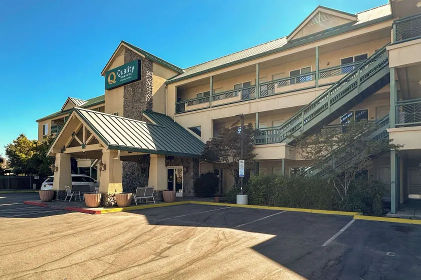 Quality Inn & Suites Livermore Wine Country - Image 1