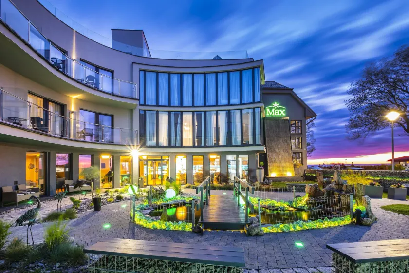 Max Health Resort SPA - Image 1
