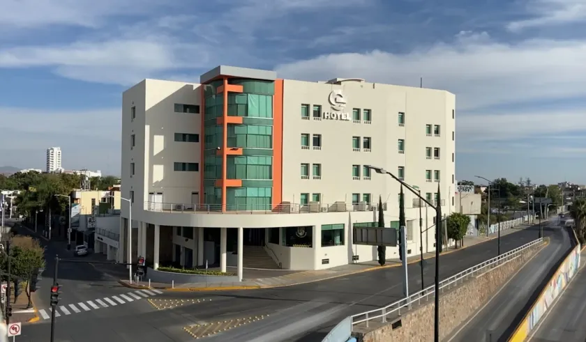 Hotel Enterprise Inn Poliforum - Image 1