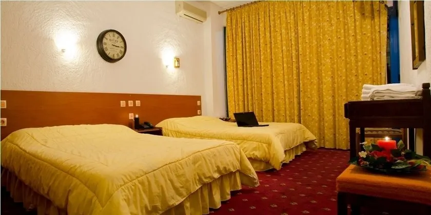 Hotel Oscar - Image 1
